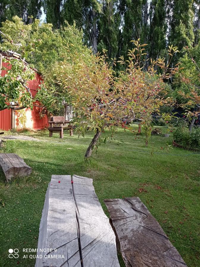 Calafate Viejo Hostel เอลกาลาฟาเต ภายนอก รูปภาพ