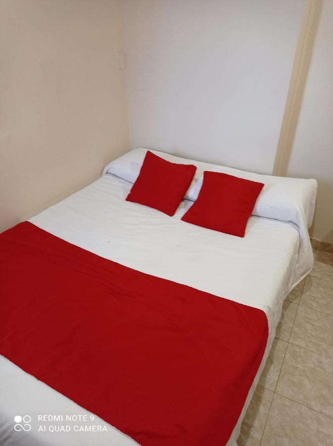Calafate Viejo Hostel เอลกาลาฟาเต ภายนอก รูปภาพ